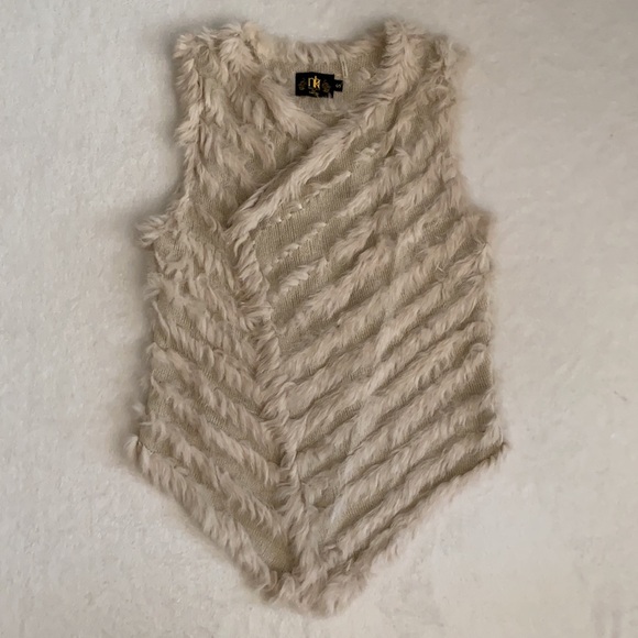 Metric Knits | Fur Collection Rabbit Fur Open Front Waterfall Vest Cream (S) - Picture 16 of 16